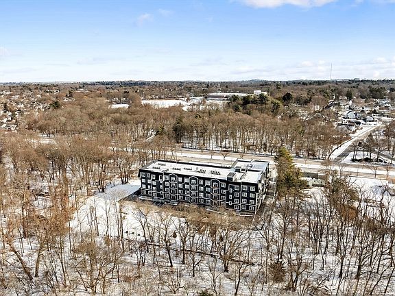 2nd image of 485 Blue Hills Pkwy #43