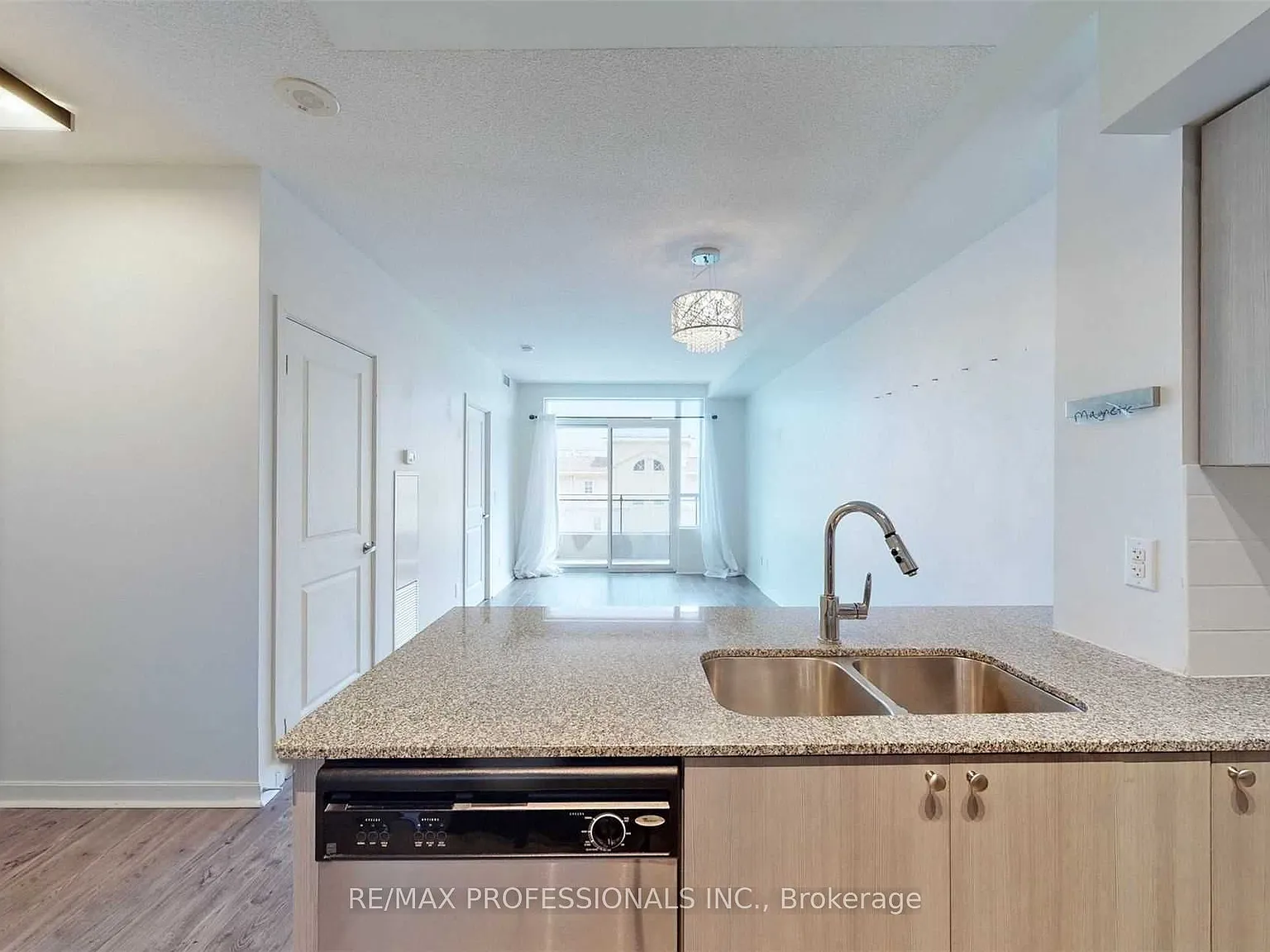 2 bed, $2,475 — Photo 3