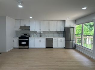 34 Arbor Dr #1/2, New Hartford, NY 13413