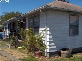 952 19th Ave, Longview, WA 98632