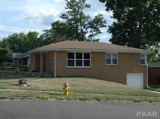 1208 Coolidge Ave, Pekin, IL 61554