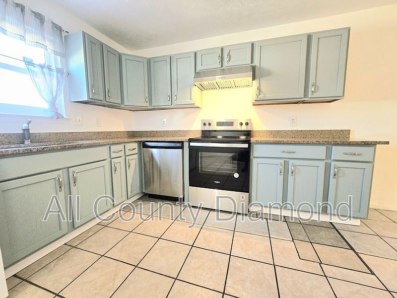 1st image of 636 W Caladium Cir #C