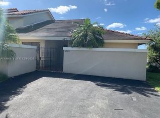 4526 SW 143rd Ct W, Miami, FL 33175