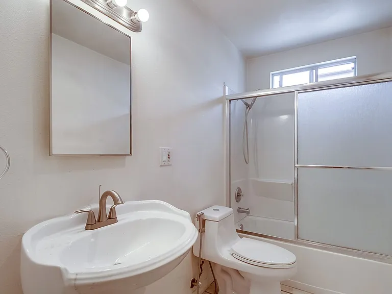 B Street | Apartments Near Balboa Park - Studios, 1 & 2 Bedrooms — Photo 26