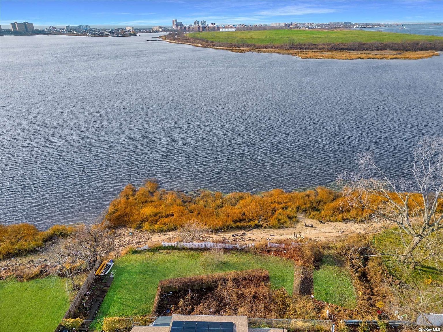 14 12th Rd, Far Rockaway, NY 11693 | Zillow