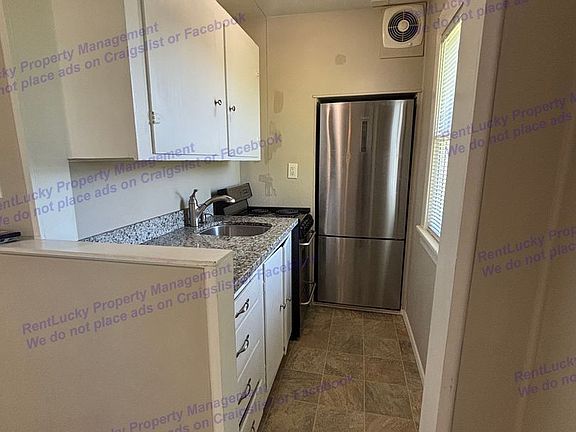 3rd image of 6002 S Oakes St APT 1