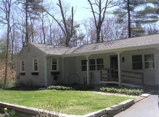 31 Maple St, Plympton, MA 02367