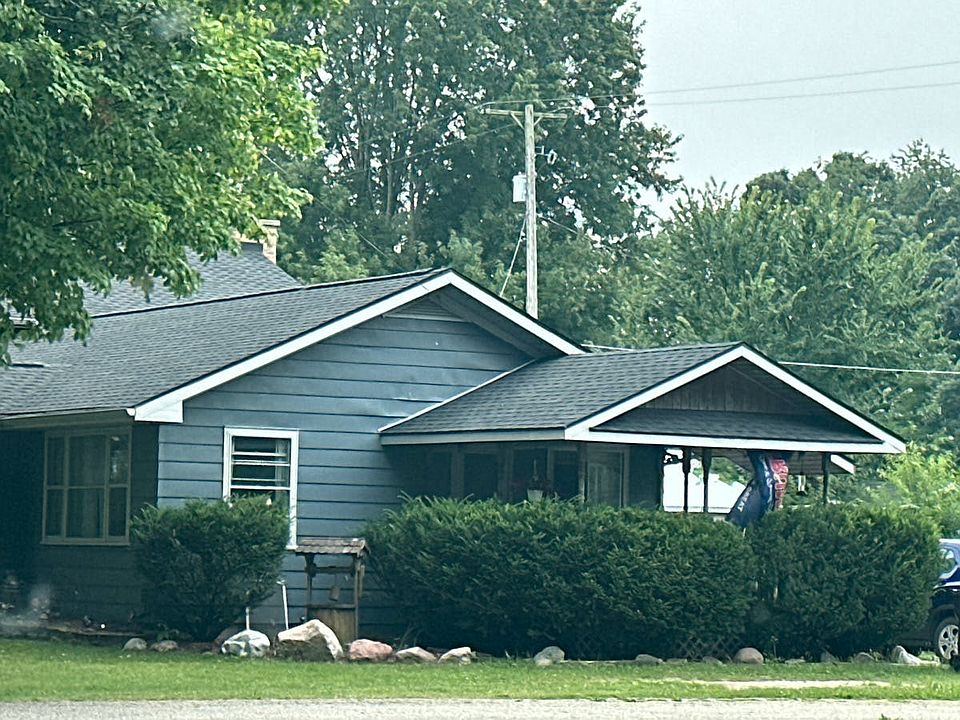 2nd image of 411 Selby St