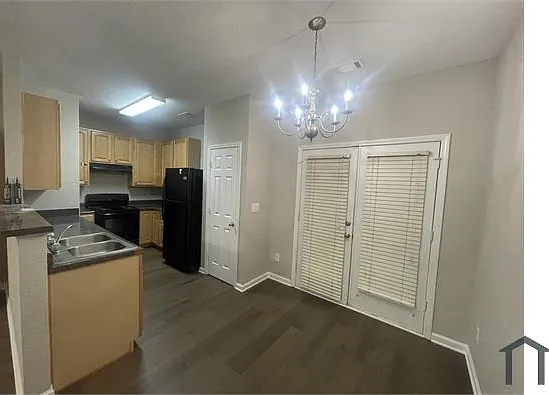 2 bed, $1,650 — Photo 4