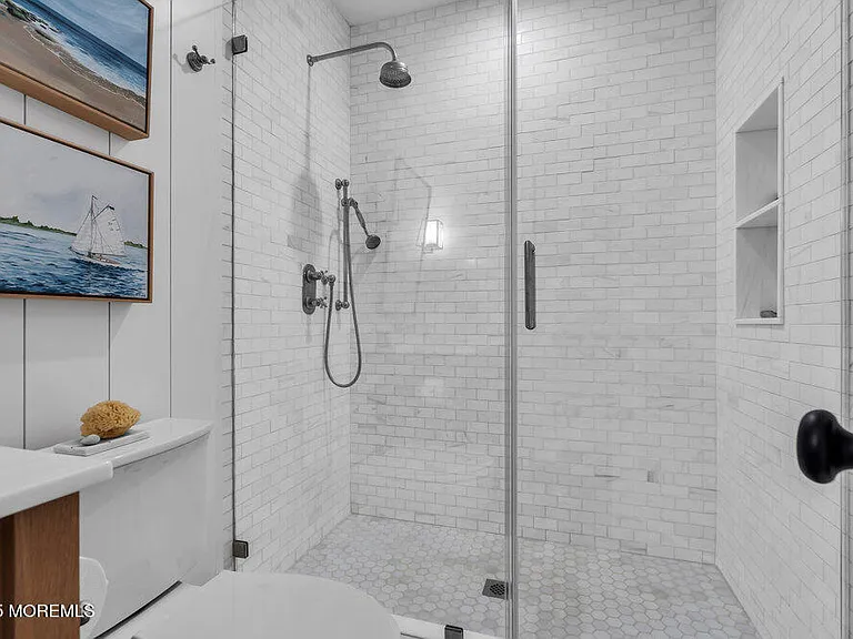 802 1st Ave — Photo 30