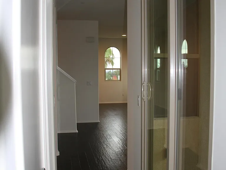 827 E Promenade #A — Photo 12
