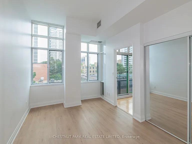 1901 Yonge St #302 — Photo 8
