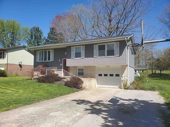2nd image of 850 N Chandler Dr