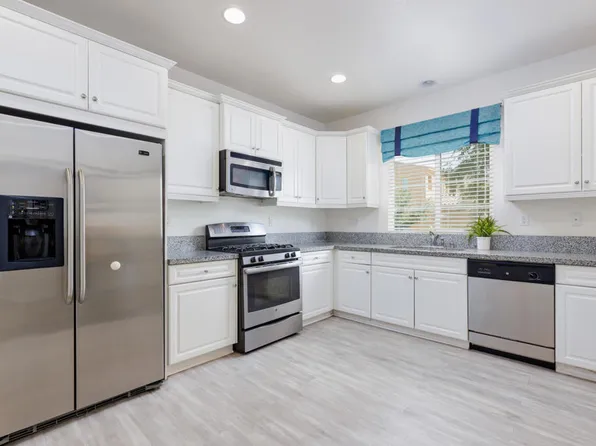 444 Via De La Paz, Palm Desert, CA 92211