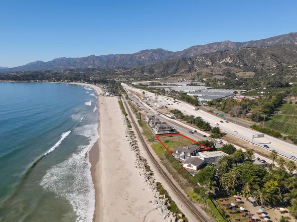 3735 Santa Claus Ln, Carpinteria, CA 93013