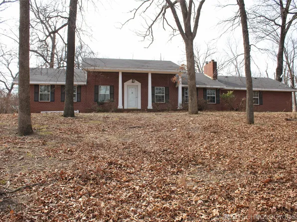 8101 S 700th Rd, Wyandotte, OK 74370