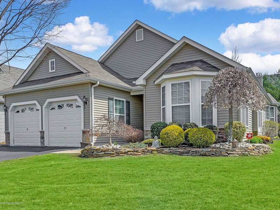 1st image of 206 Enclave Blvd