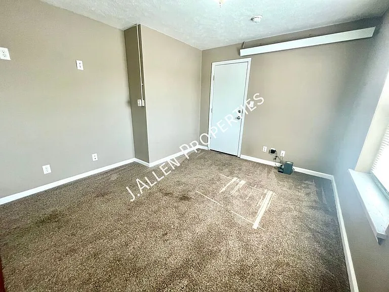 127 W Norfolk Ave #2 — Photo 4