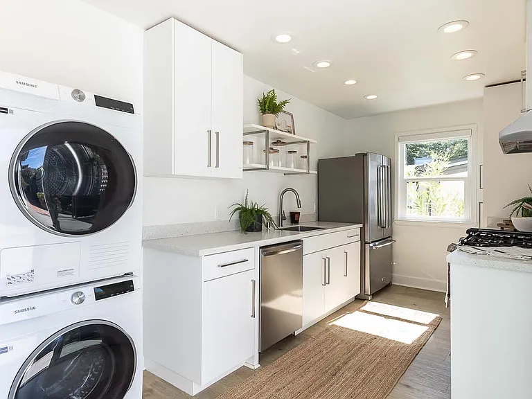 380 Christina Way — Photo 13