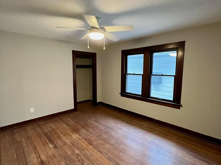 4627 N College Ave — Photo 12