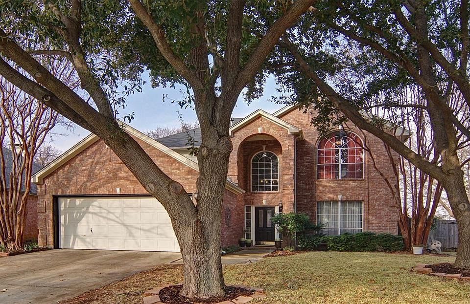 1st image of 2721 Crepe Myrtle Dr