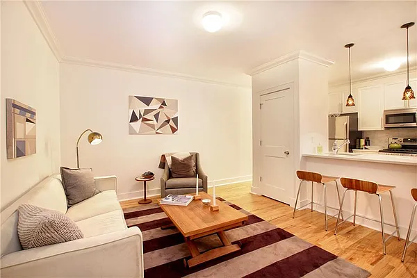 Sold by Warburg | media 2