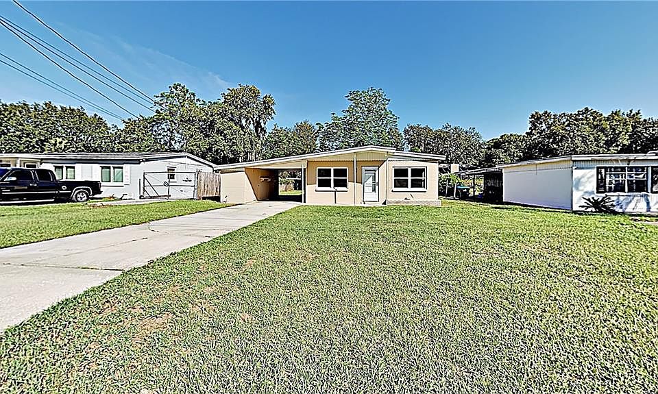 1st image of 3915 Castell Dr