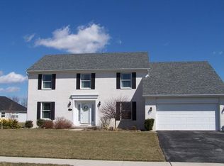 7958 Meadowview Ln, Waterville, OH 43566