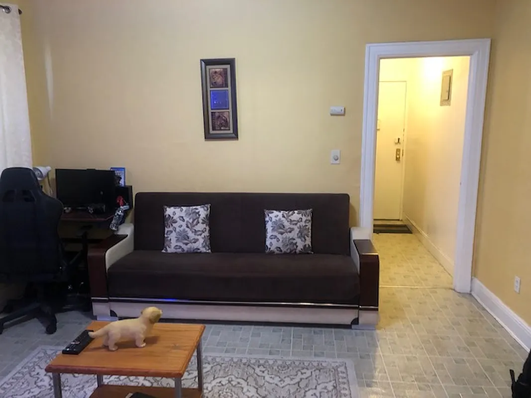 1513 West 7th St Unit 1B  