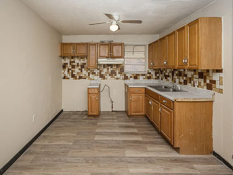 5715 Hodiamont Ave — Photo 21