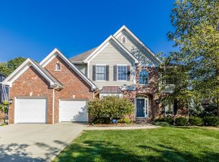 6415 Tennessee Ave, Willowbrook, IL 60527