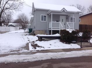 518 N 5th St, De Soto, MO 63020