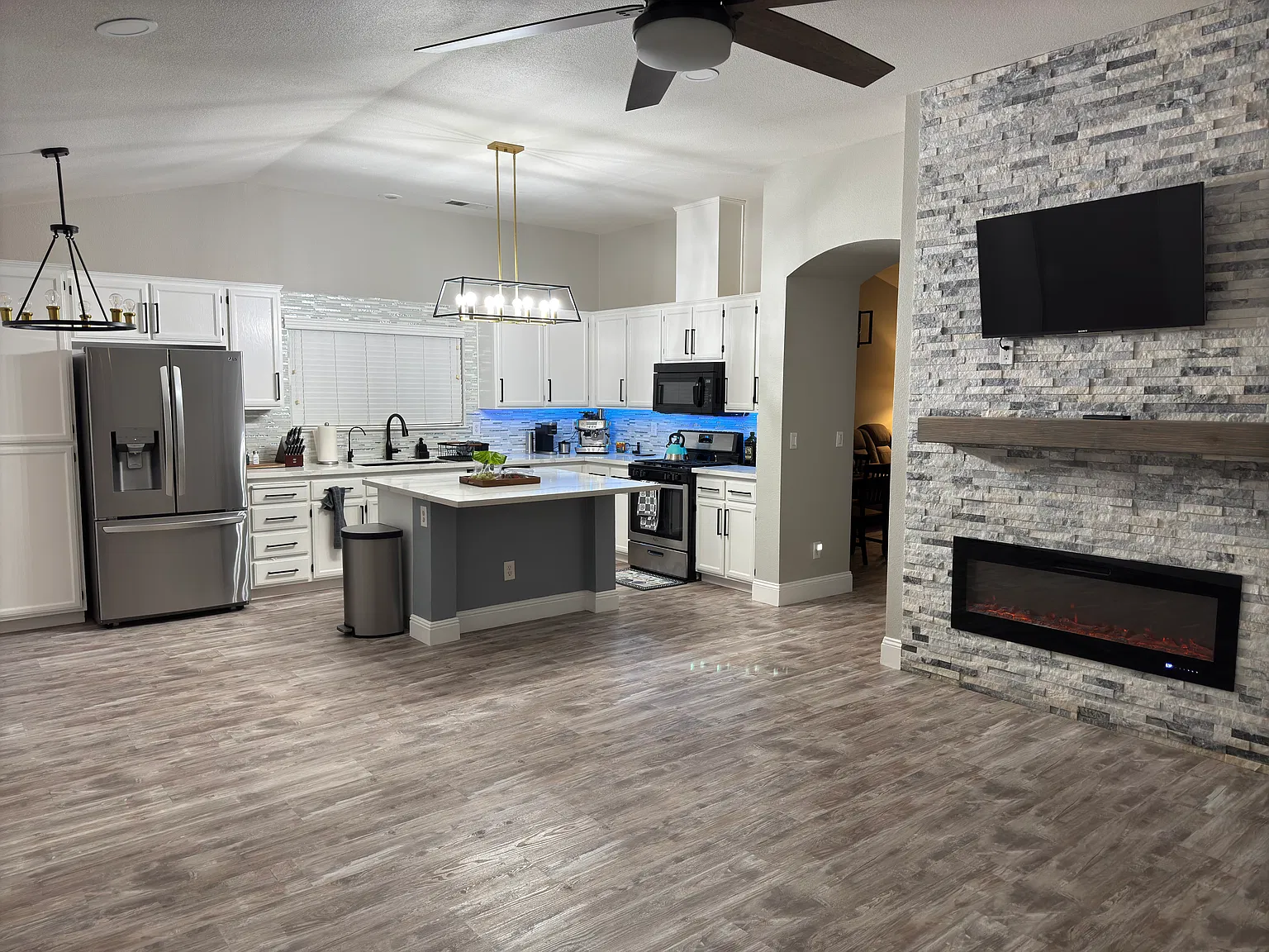 3 bed, 1619 sqft, $2,800 — Photo 4