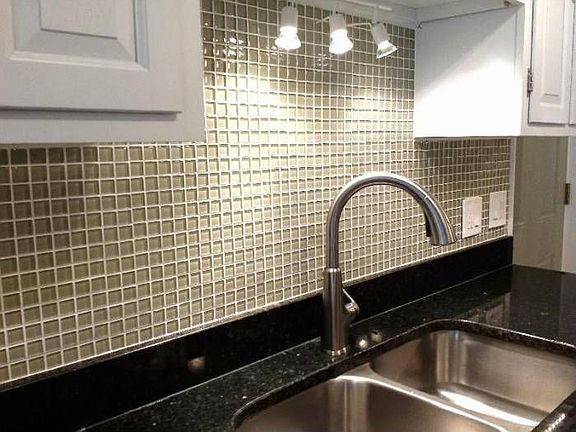 Kitchen Counter & Backspl