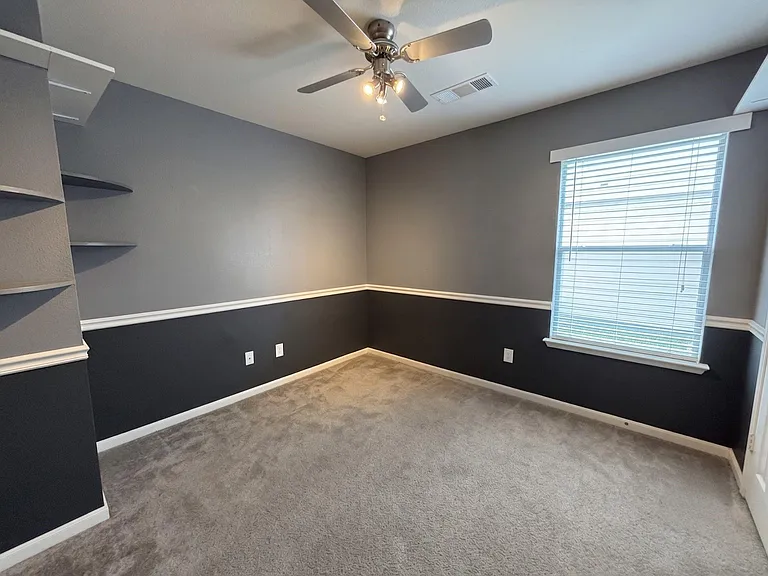 8102 Sanders Glen Ln — Photo 18
