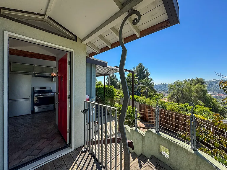 3050 Knob Dr — Photo 11