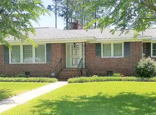 1400 McLaurin Dr, Dillon, SC 29536