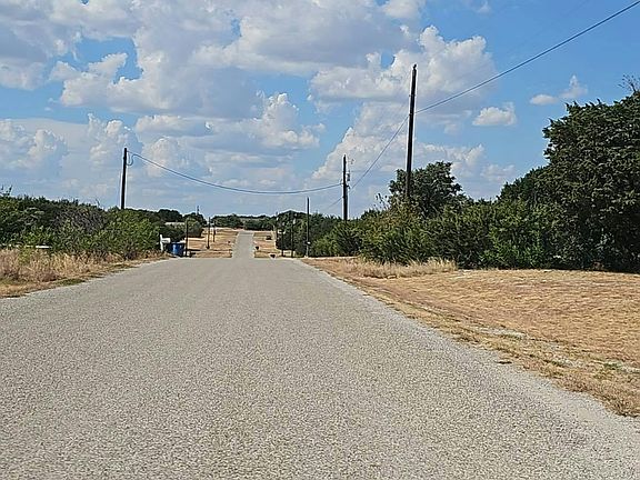 5th image of 327 Brazos Ridge Dr