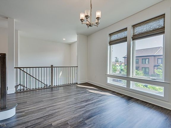 2nd image of 5 E Hartwick Dr