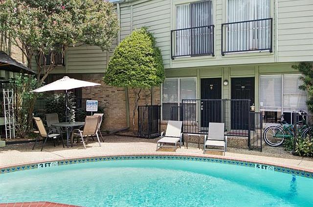 1st image of 3203 Carlisle St #139