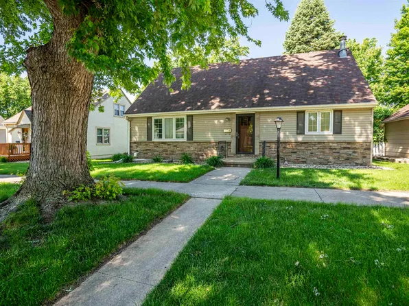 25 5th Ave SE, Le Mars, IA 51031