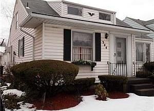 1st image of 344 Wrexham Ct N
