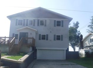 2918 E Shore Dr, Portage, MI 49002