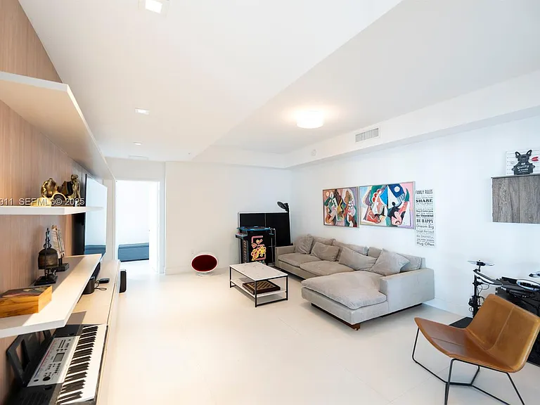 330 Sunny Isles Blvd #5-UPH03 — Photo 15