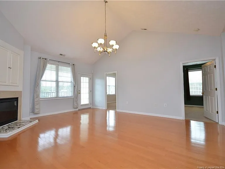 4050-201 Bardstown Ct — Photo 13