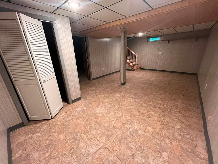 400 Commonwealth Ave #9 — Photo 12