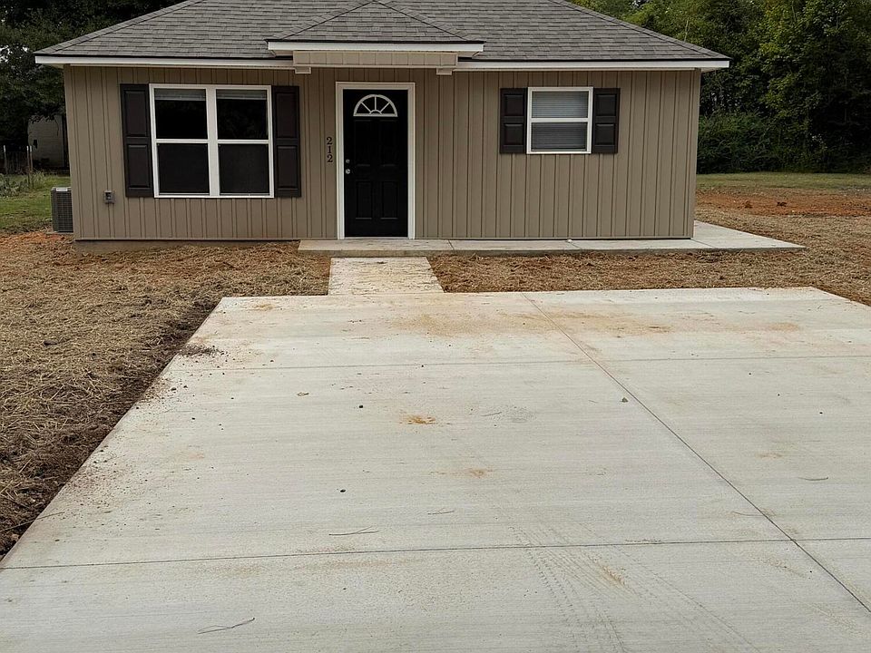 1st image of 212 9th St