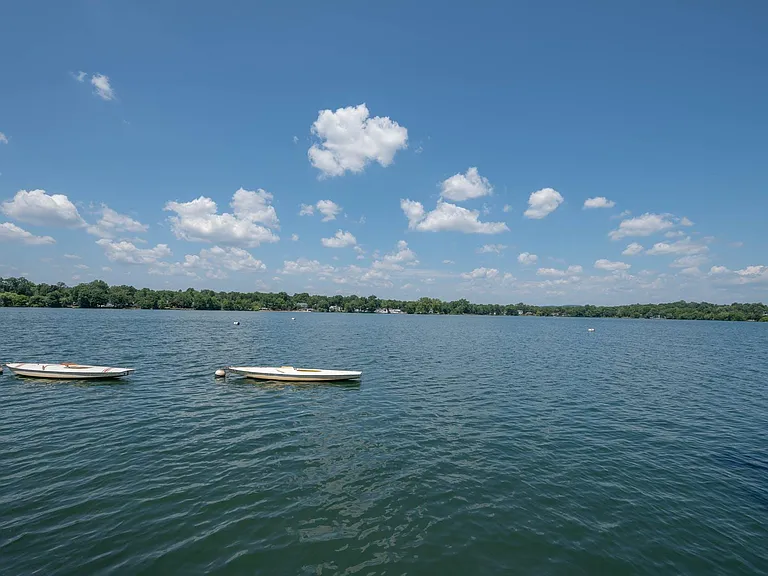 859 Lake Shore Dr — Photo 14