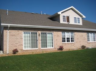 1381 Heritage Dr, Morris, IL 60450