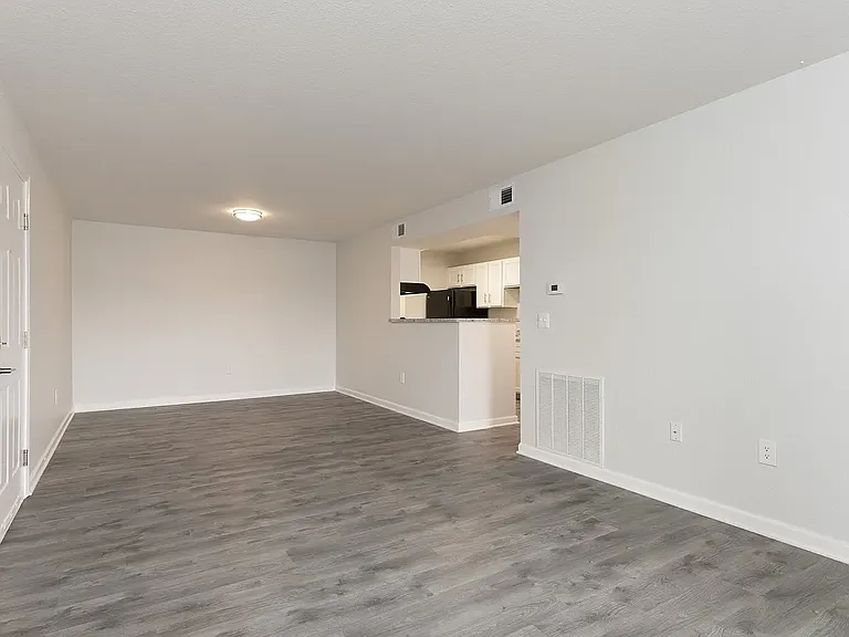 3833 Hoosier Woods Ct — Photo 10